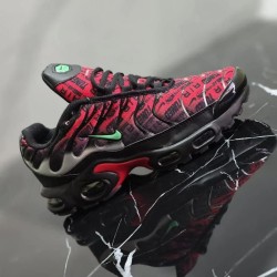 NIKE  TN NEGRO/ROJO/VERDE