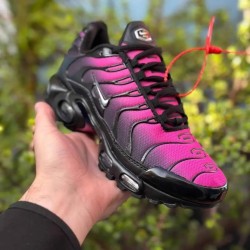 NIKE TN NEGRO/FUCSIA